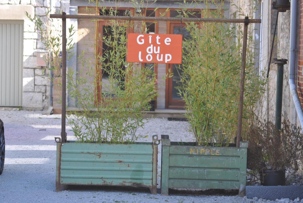 Villa Le Gite Du Loup Couvin Exterior foto